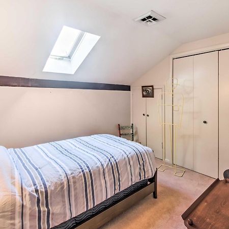 Runningwater Apartment In Lancaster With Deck Esterno foto